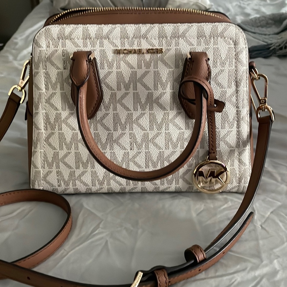BNWT Michael Kors handbag/purse